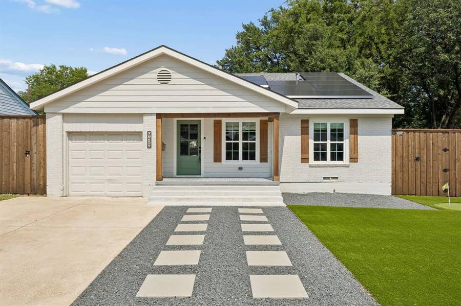 Property photo for 9422 Lenel Place, Dallas, TX