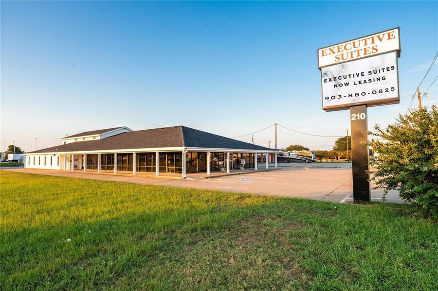 Property photo for 210 W Main Street, #4, Gun Barrel City, TX