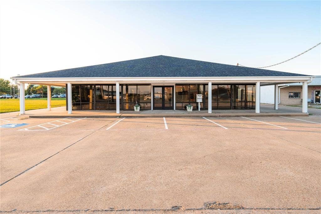 210 W Main Street, #4, Gun Barrel City, TX 75156