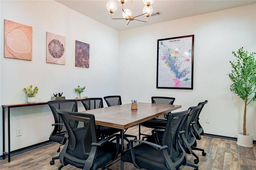 210 W Main Street, #4, Gun Barrel City, TX 75156