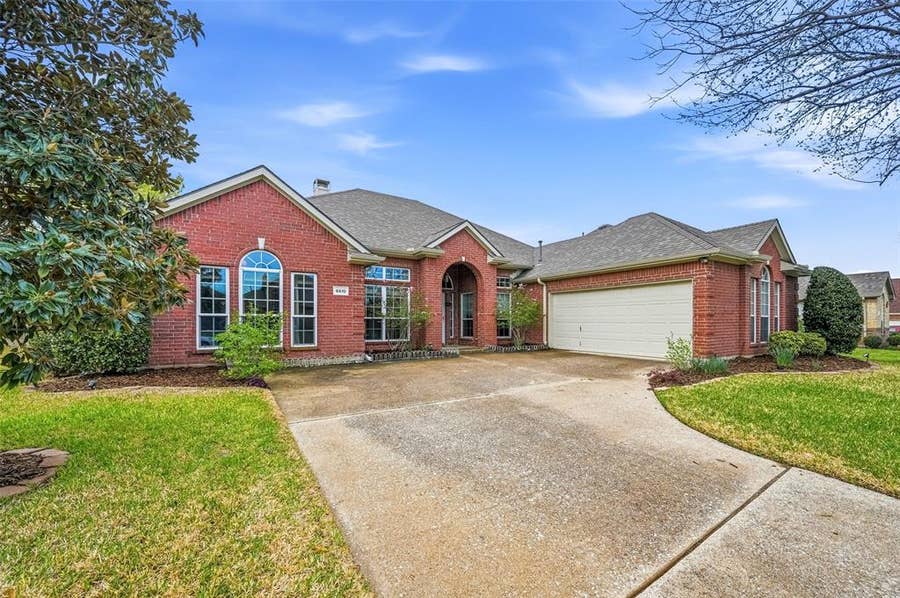 Property photo for 6610 Driftwood Lane, Rowlett, TX