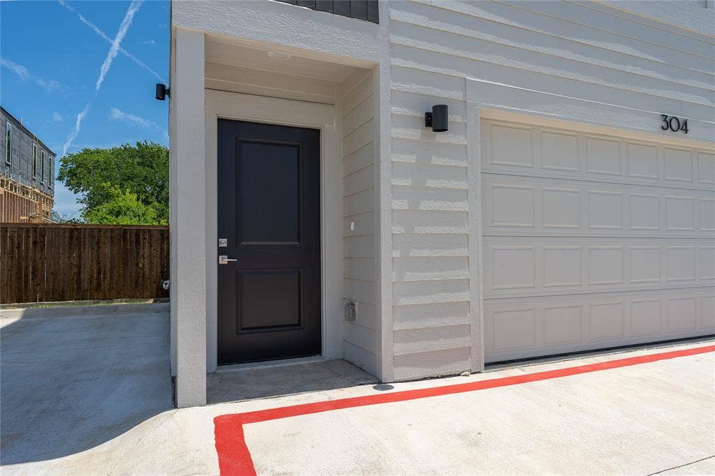 2025 Empire Central Drive, #101, Dallas, TX 75235