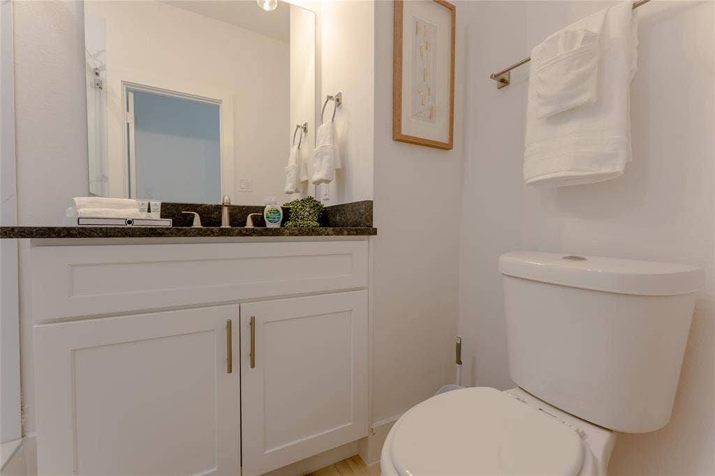 2025 Empire Central Drive, #101, Dallas, TX 75235