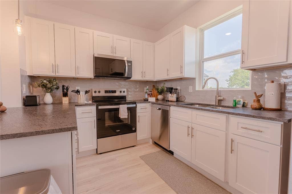2025 Empire Central Drive, #101, Dallas, TX 75235