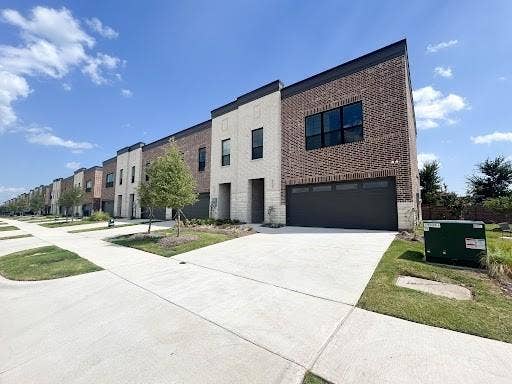 Property photo for 2875 Amelia Lane, Waxahachie, TX