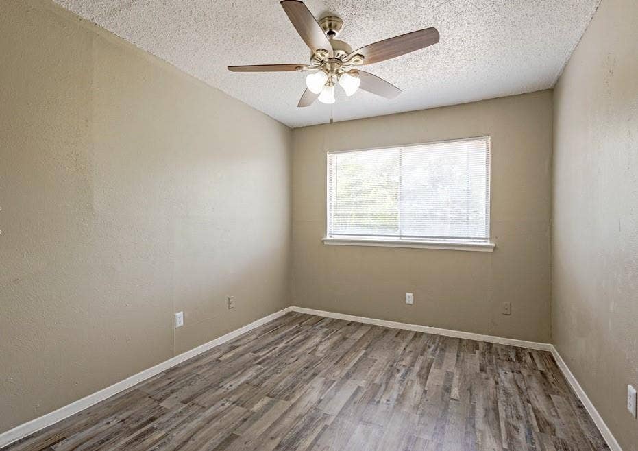 2910 Prichard Lane, Dallas, TX 75227 2910 Prichard Lane, Dallas, TX 75227