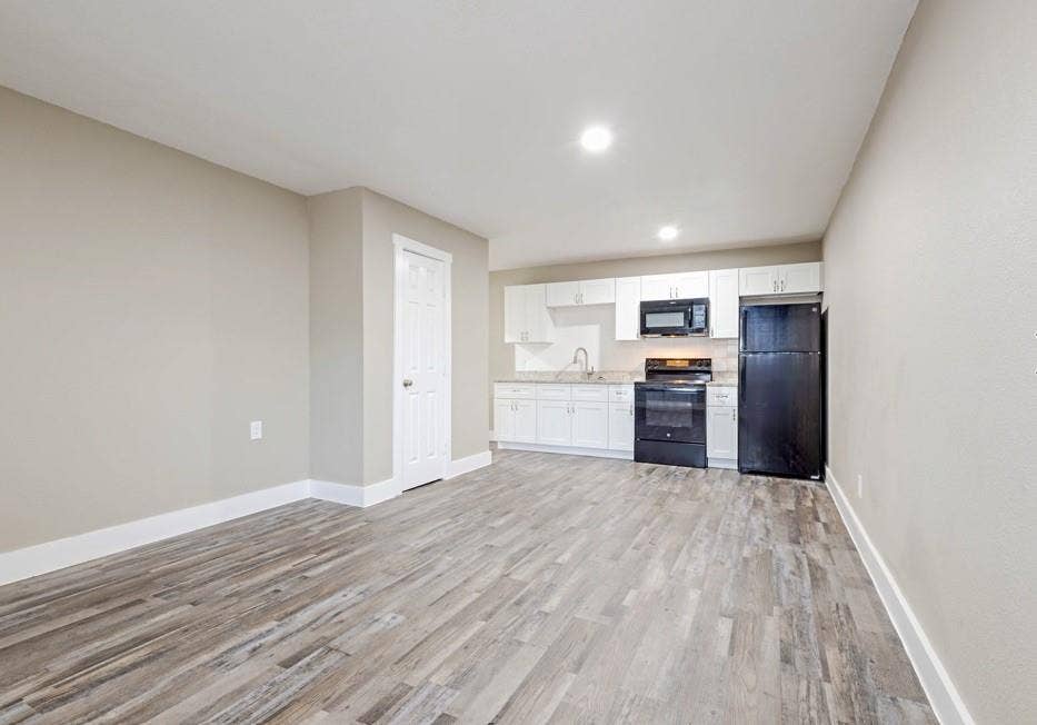 2910 Prichard Lane, Dallas, TX 75227 2910 Prichard Lane, Dallas, TX 75227