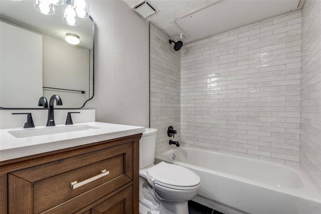 5925 E University Boulevard, #232, Dallas, TX 75206 5925 E University Boulevard, #232, Dallas, TX 75206