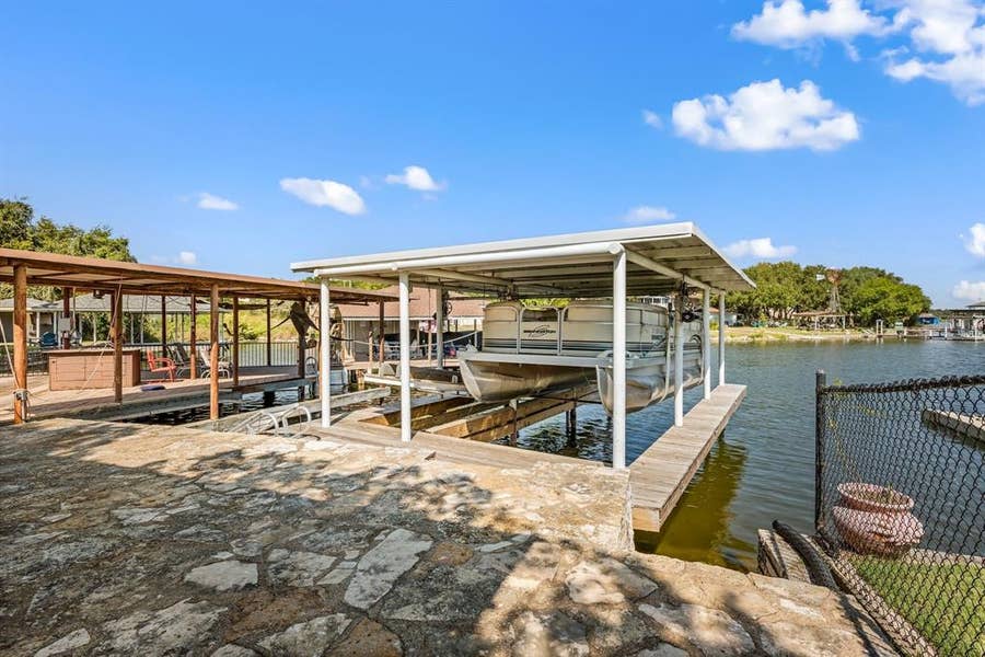 Property photo for 5221 River Ridge Street, Granbury, TX