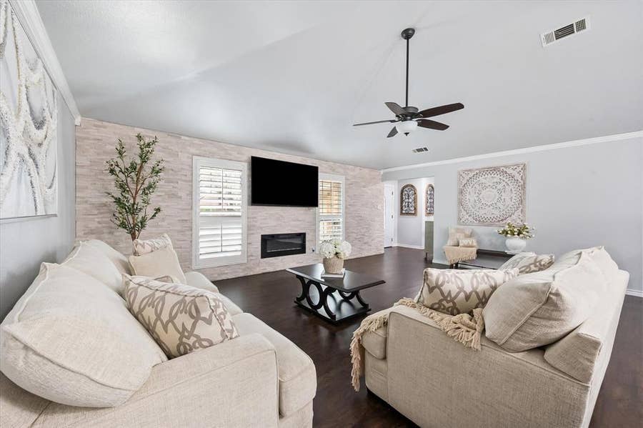 Property photo for 3104 Creekwood Lane, Fort Worth, TX