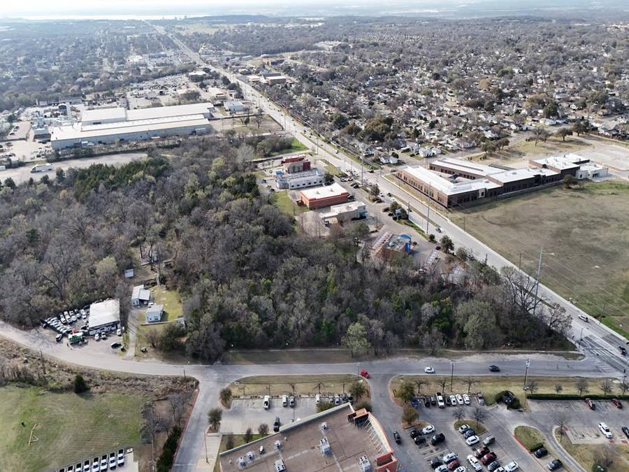 Property photo for 3720 W Illinois Avenue, Dallas, TX