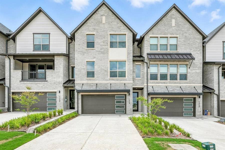 Property photo for 1364 Cherry Hills Lane, Irving, TX