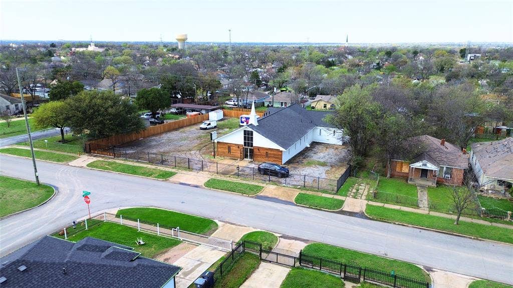 2519 S Denley Drive, Dallas, TX 75216 2519 S Denley Drive, Dallas, TX 75216