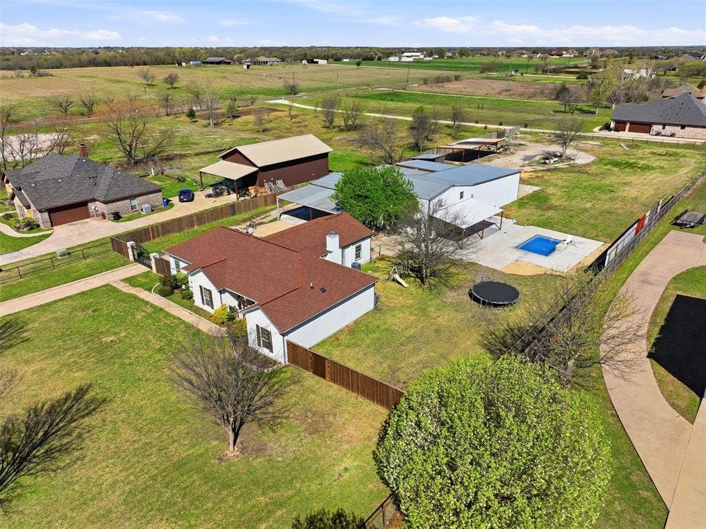 113 Mulkey Road, Waxahachie, TX 75167 Aerial view of residential area