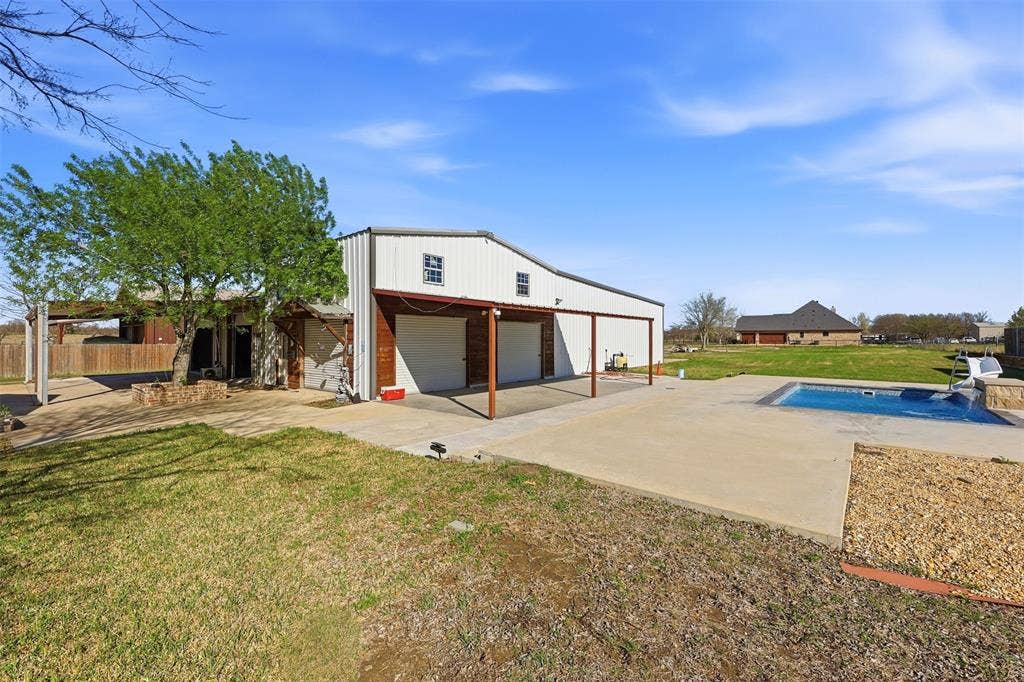 113 Mulkey Road, Waxahachie, TX 75167 113 Mulkey Road, Waxahachie, TX 75167