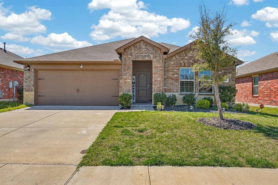Property photo for 2211 Kingfisher, Crandall, TX