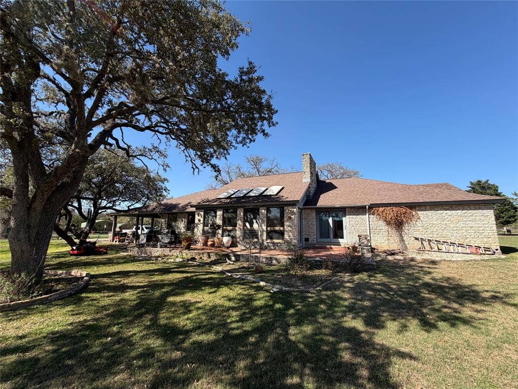 115 Woodland Road, Kerrville, TX 78028 115 Woodland Road, Kerrville, TX 78028