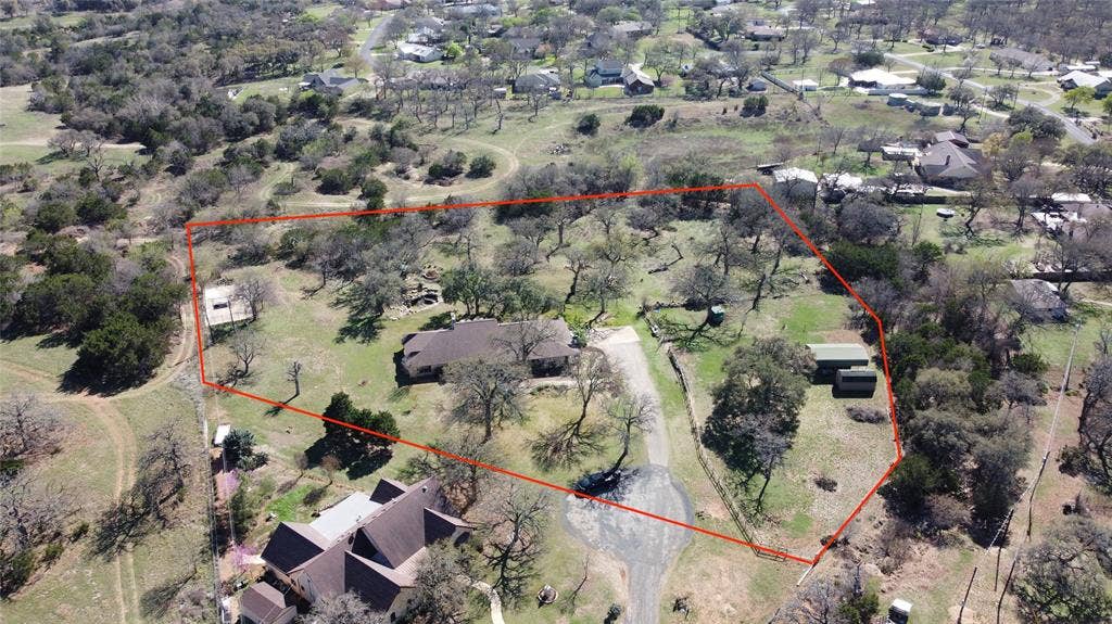 115 Woodland Road, Kerrville, TX 78028 115 Woodland Road, Kerrville, TX 78028