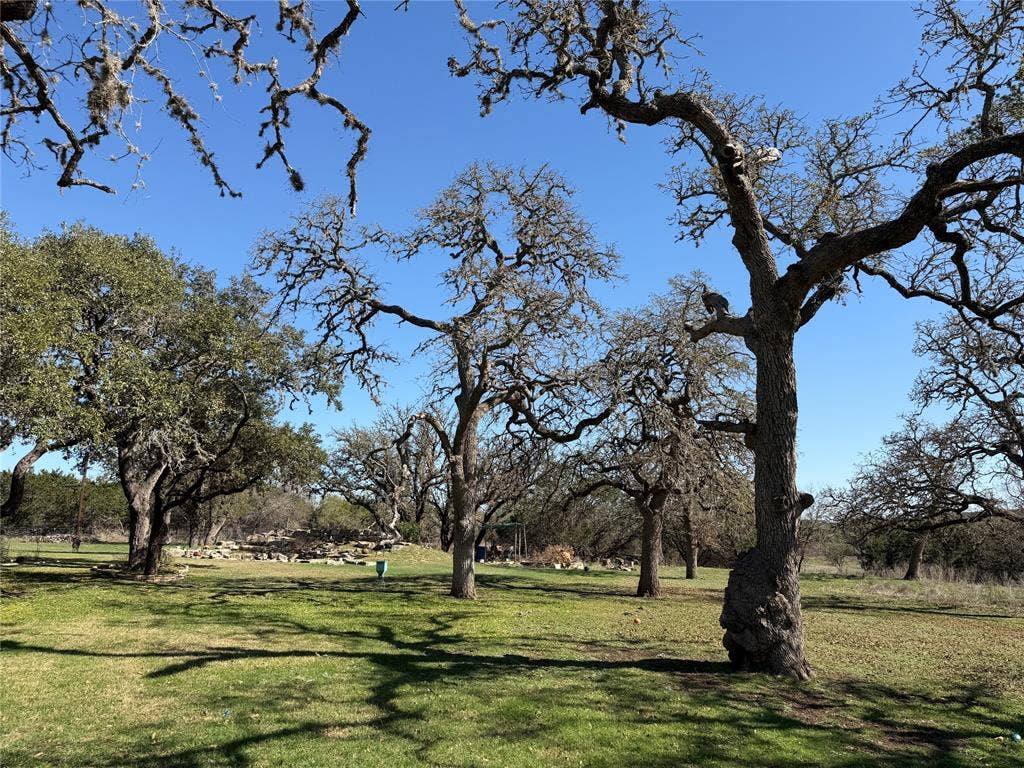 115 Woodland Road, Kerrville, TX 78028 115 Woodland Road, Kerrville, TX 78028