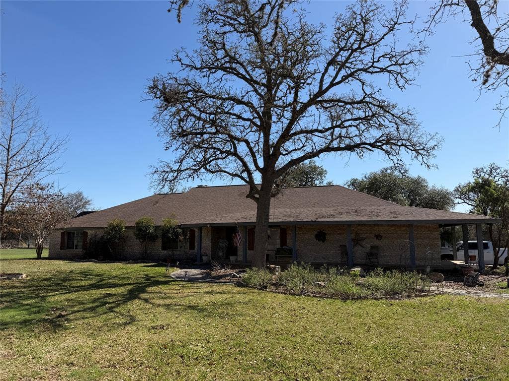 115 Woodland Road, Kerrville, TX 78028 115 Woodland Road, Kerrville, TX 78028