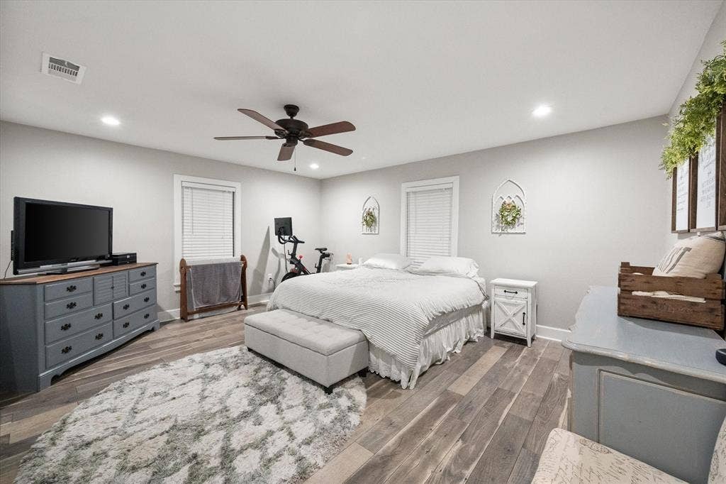 516 E Ross Street, Waxahachie, TX 75165 516 E Ross Street, Waxahachie, TX 75165