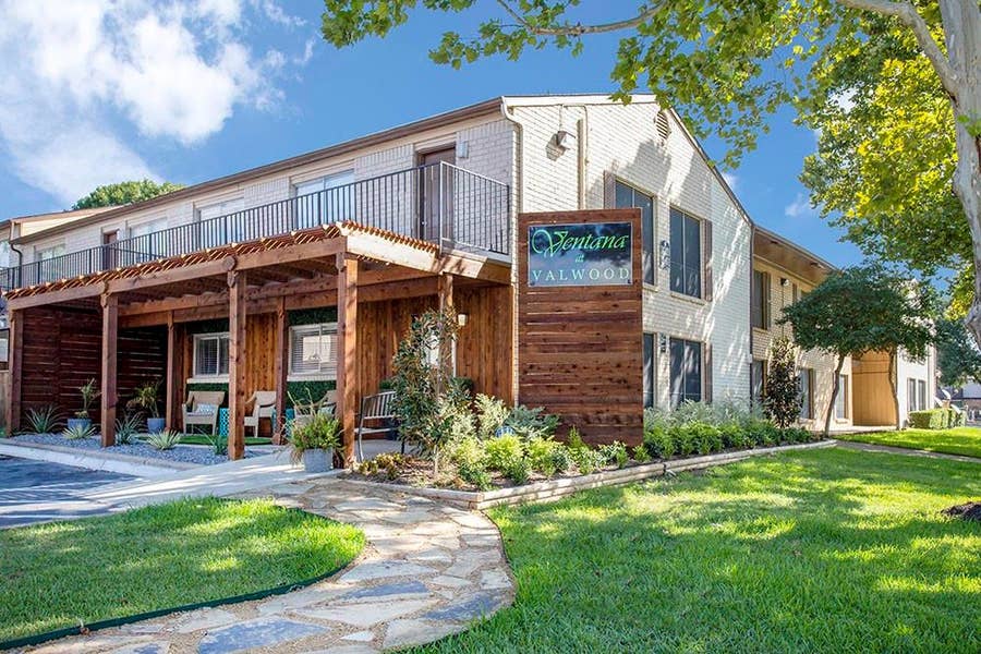 Property photo for 14208 Heritage Circle, Farmers Branch, TX