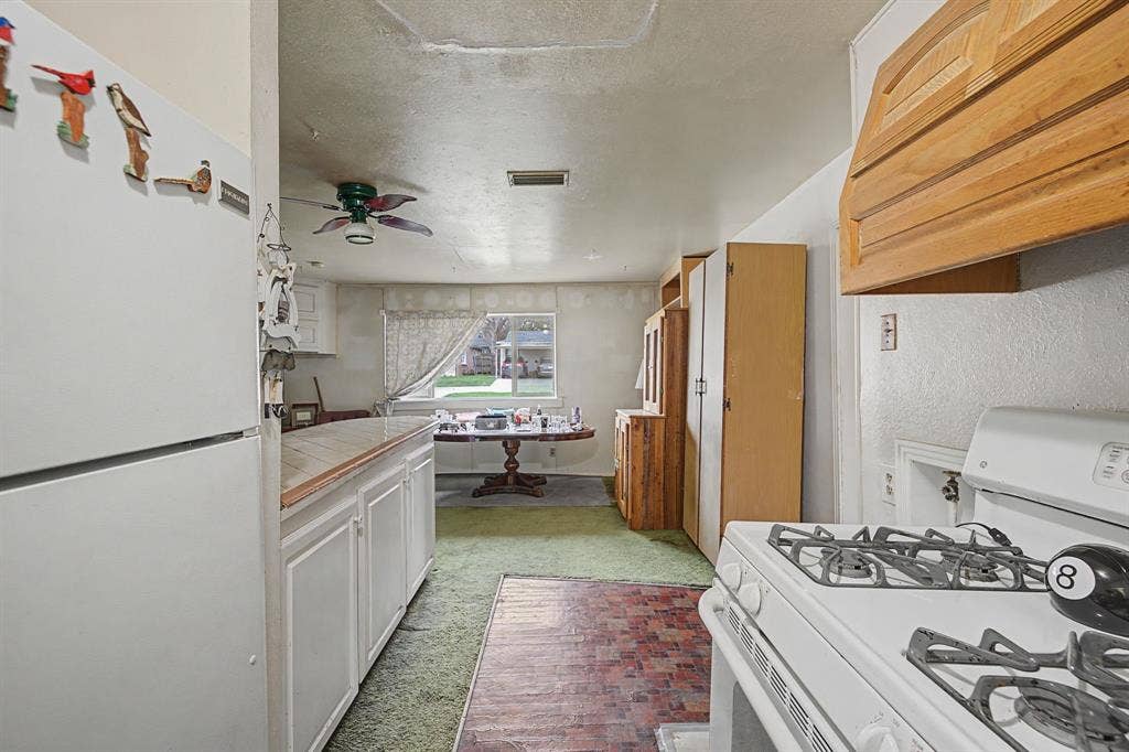 4113 Canyon Trail, Lake Worth, TX 76135 4113 Canyon Trail, Lake Worth, TX 76135