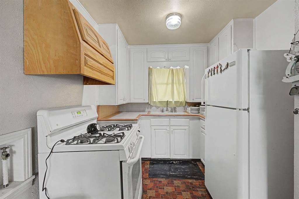 4113 Canyon Trail, Lake Worth, TX 76135 4113 Canyon Trail, Lake Worth, TX 76135