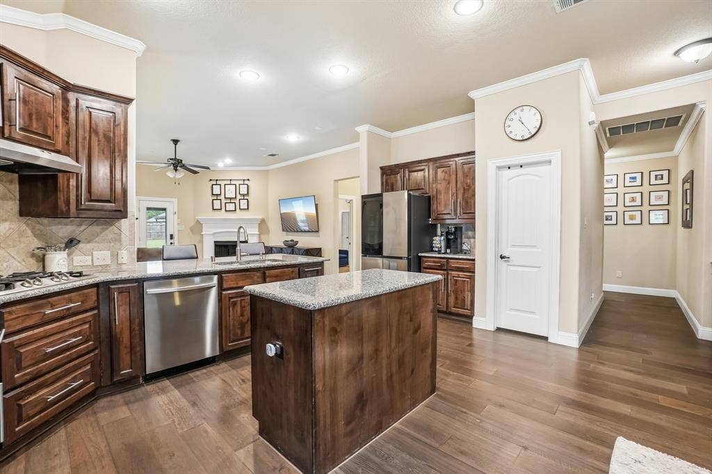 820 Wimberly Circle, McKinney, TX 75072 820 Wimberly Circle, McKinney, TX 75072