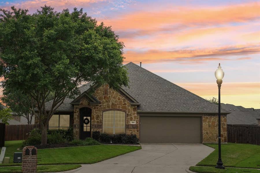 Property photo for 820 Wimberly Circle, McKinney, TX