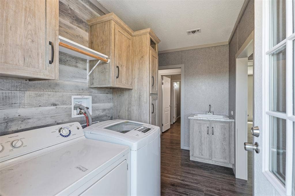 151 Private Road 3814, Springtown, TX 76082 151 Private Road 3814, Springtown, TX 76082