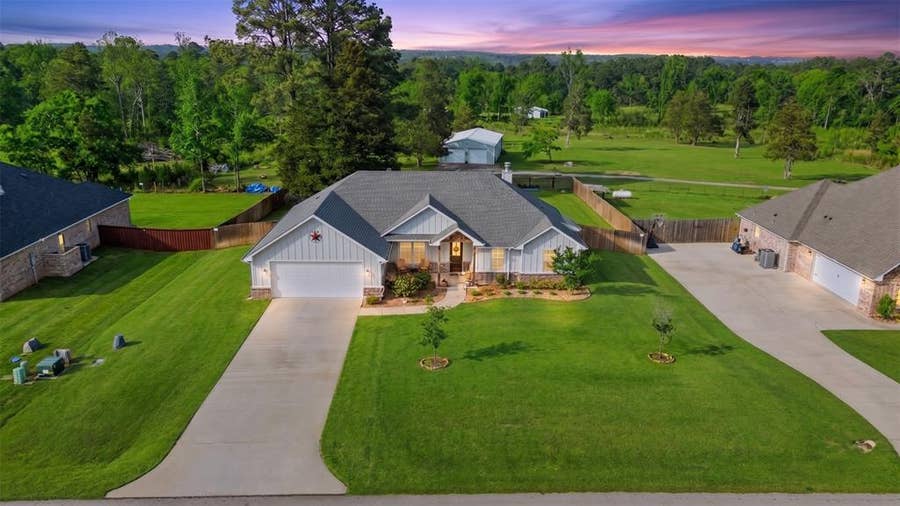 Property photo for 18341 Timber Oaks Drive, Lindale, TX
