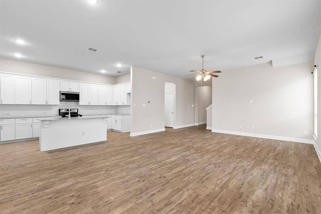 576 Spruce Trail, Forney, TX 75126 576 Spruce Trail, Forney, TX 75126