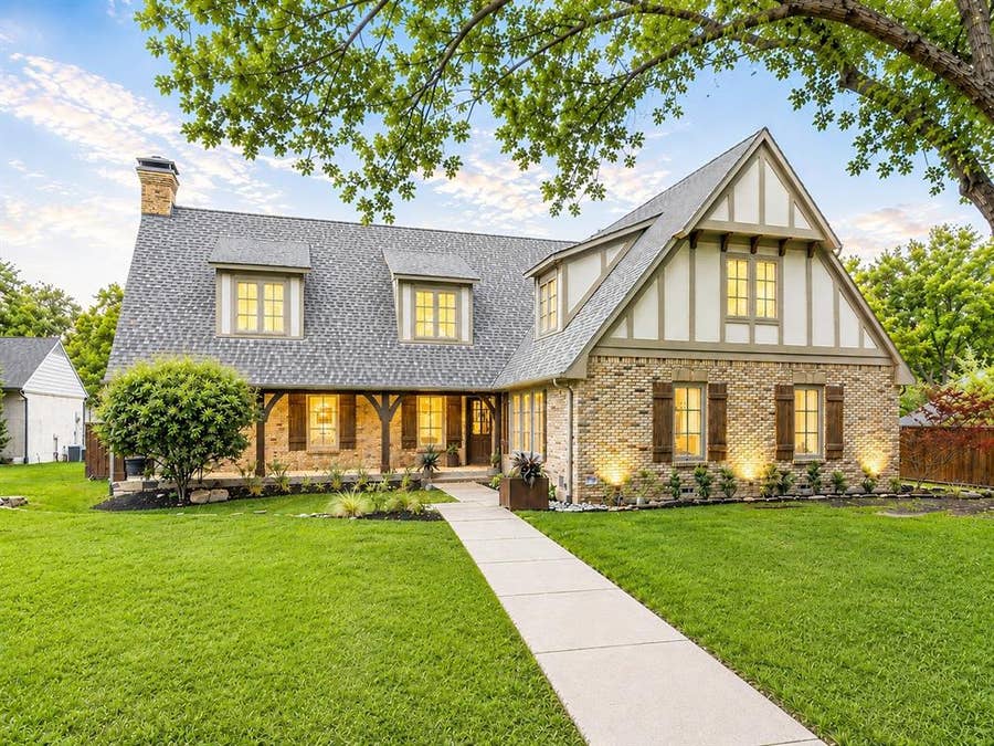 Property photo for 1 Roundrock Circle, Richardson, TX