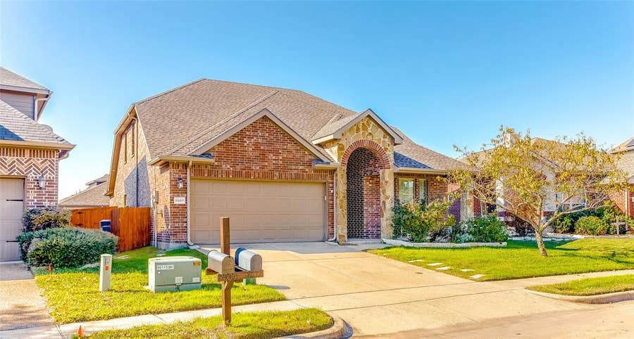 Property photo for 2007 Brazoria Drive, Forney, TX