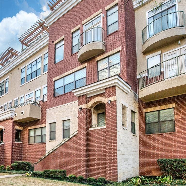 Property photo for 1201 Beaconsfield Lane, #108, Arlington, TX