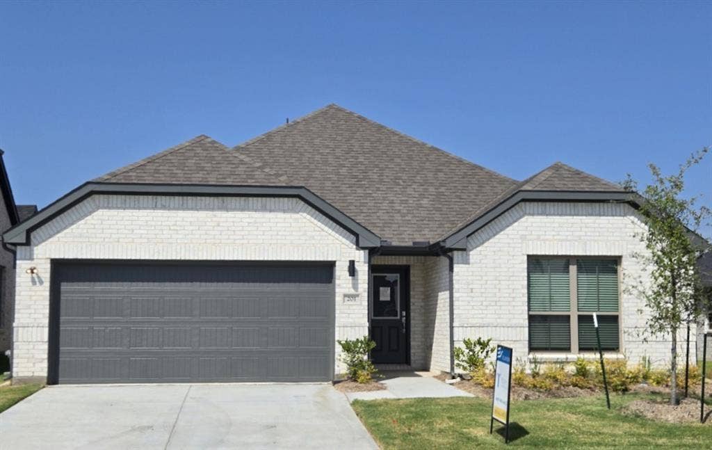 201 Bright Alcove Court, Lavon, TX 75166 201 Bright Alcove Court, Lavon, TX 75166