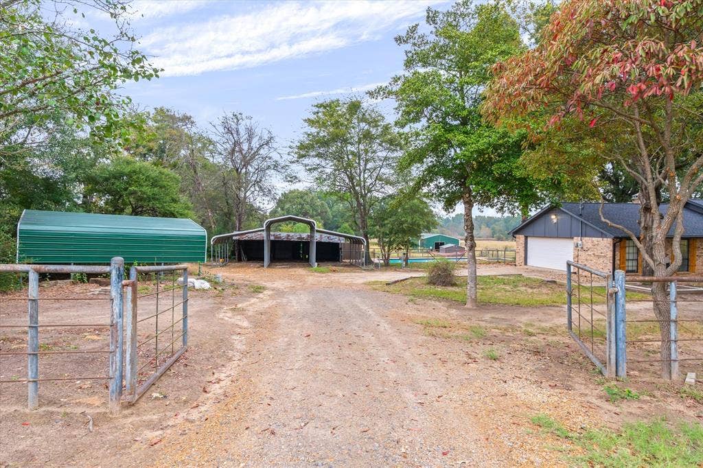25046 Fm 857, Grand Saline, TX 75140 25046 Fm 857, Grand Saline, TX 75140
