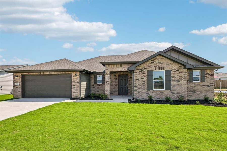 Property photo for 119 Annabelle Street, Cleburne, TX