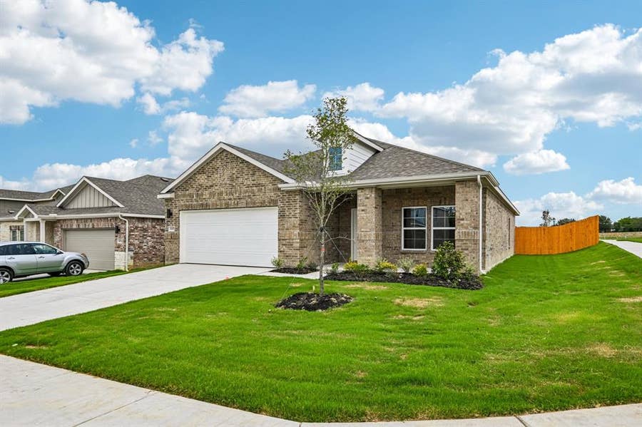 Property photo for 445 Suffolk Drive, Ferris, TX