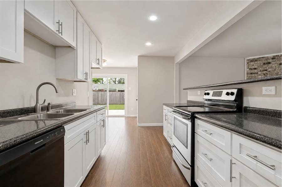 Property photo for 1213 W Blanco Lane, Garland, TX