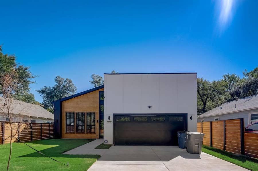 Property photo for 2618 Carpenter Avenue, Dallas, TX