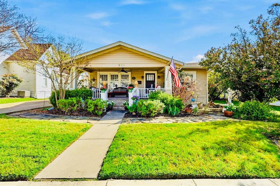 Property photo for 905 Tucker Street, McKinney, TX