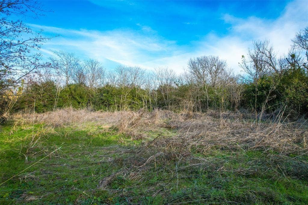 800 N Prairie Creek Road, Dallas, TX 75217