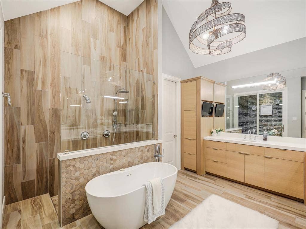 1684 Blevins Drive, Keller, TX 76248 Primary Spa Bath