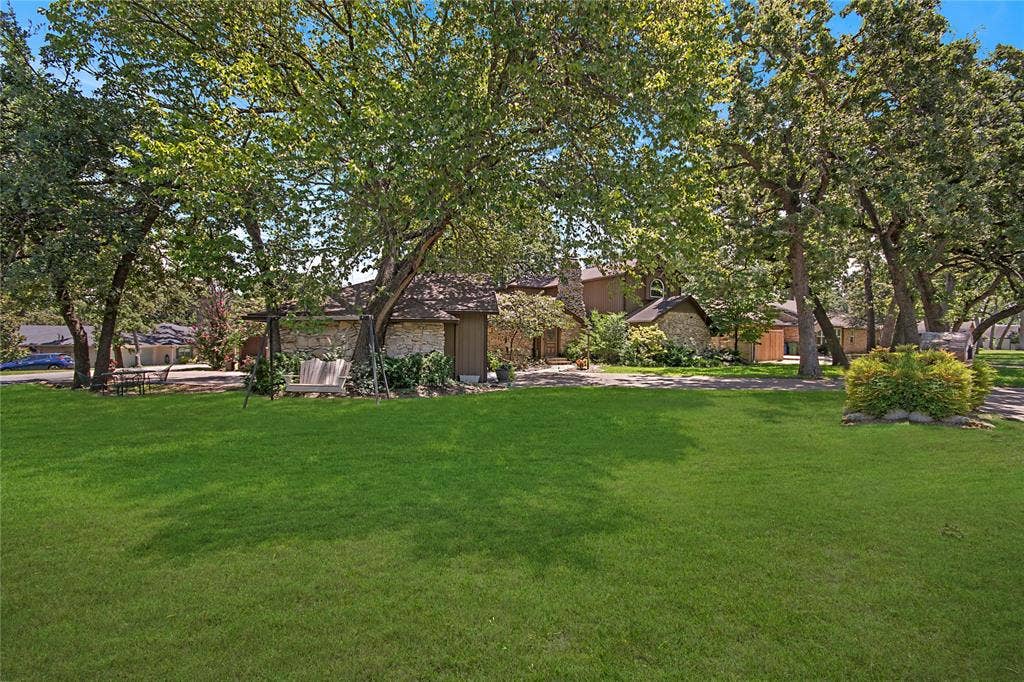 3526 Lakeridge Drive, Grapevine, TX 76051 3526 Lakeridge Drive, Grapevine, TX 76051