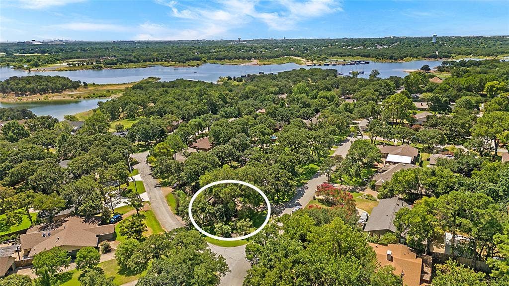 3526 Lakeridge Drive, Grapevine, TX 76051 3526 Lakeridge Drive, Grapevine, TX 76051