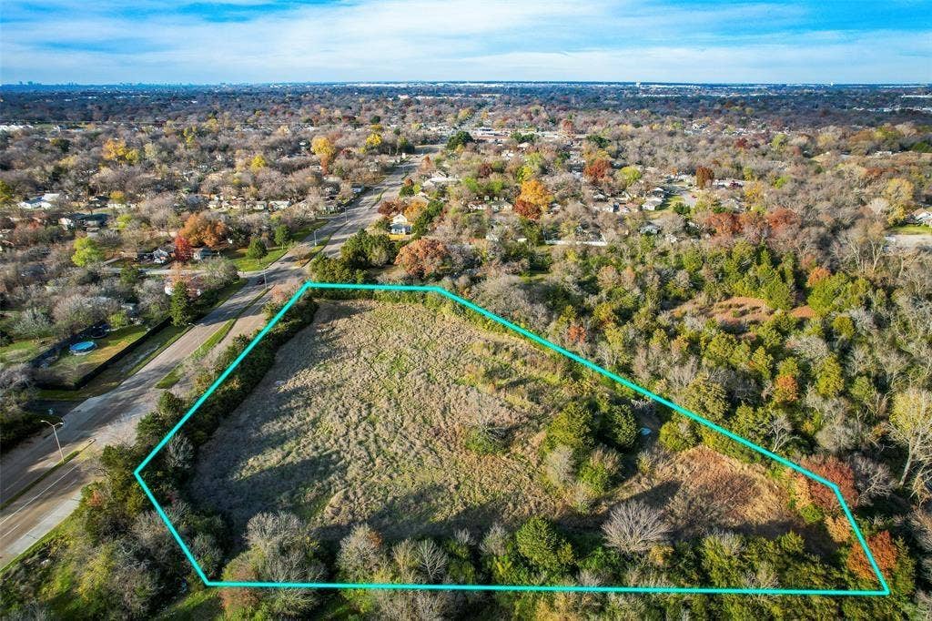 910 N Prairie Creek Road, Dallas, TX 75217 910 N Prairie Creek Road, Dallas, TX 75217