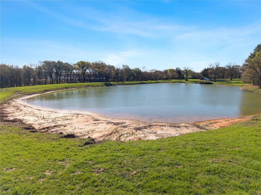 8260 State Highway 31 Highway, Athens, TX 75751 8260 State Highway 31 Highway, Athens, TX 75751