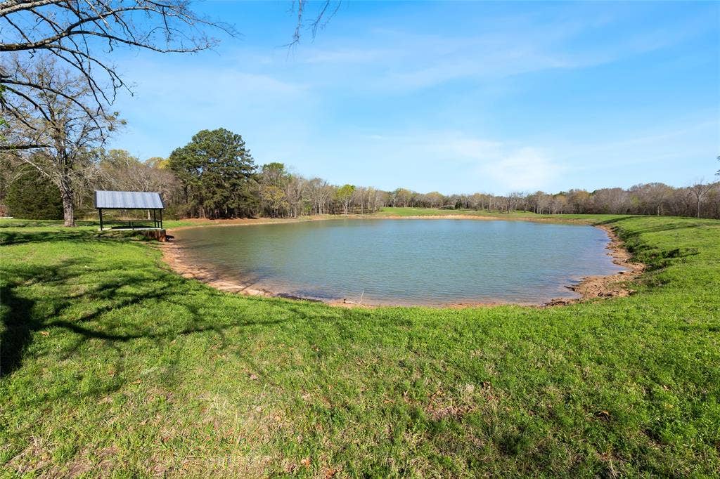 8260 State Highway 31 Highway, Athens, TX 75751 8260 State Highway 31 Highway, Athens, TX 75751